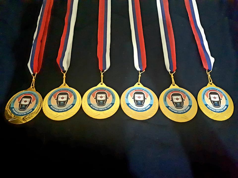 Medalje za najbolje!!!
https://www.facebook.com/gold.trophy.355
https://hiphopsemafor.weebly.com/